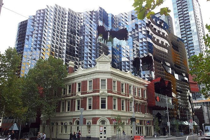 Arrival Transfer from Melbourne Airport MEL to Melbourne in Van - A Detailed Look at the Melbourne Airport Transfer Experience