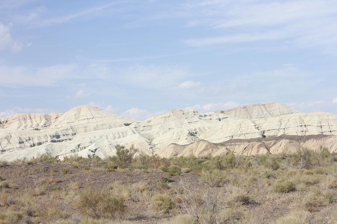 Atyn Emel National Park 2 days tour - Day 1: Exploring the Aktau Mountains