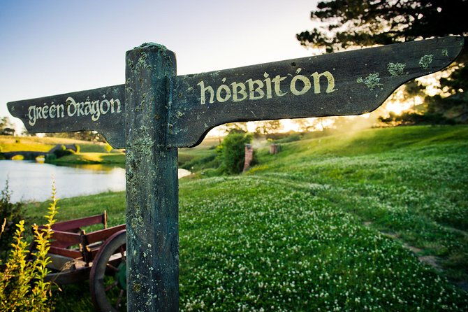 Auckland to Hobbiton Movie Set Private Tour - The Practical Side: Transportation, Timing, and Booking