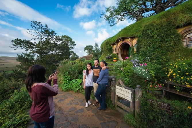 Auckland to Rotorua via Hobbiton Movie Set Tour - One Way - What We Loved About This Tour