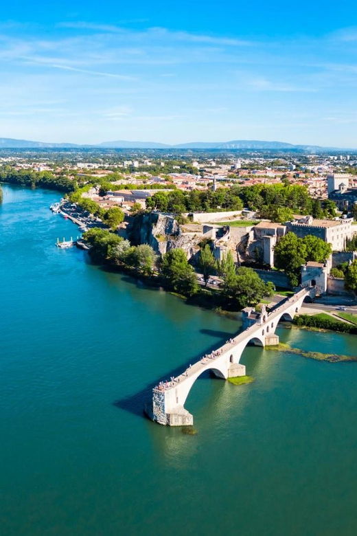 avignon-express-walk-with-a-local-in-60-minutes