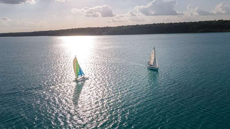 bacalar-group-sailing-tour-with-guide