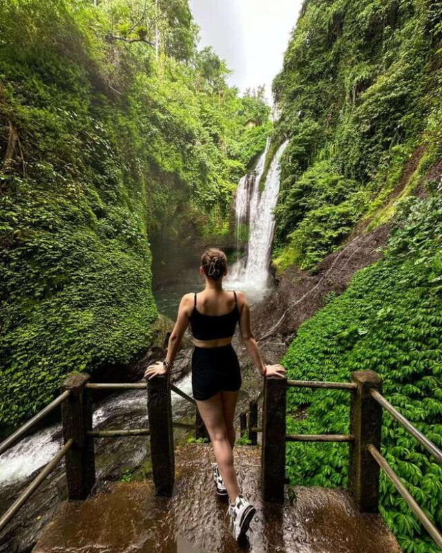 bali-cliff-jumping-gitgit-waterfalls-rice-terrace-tour