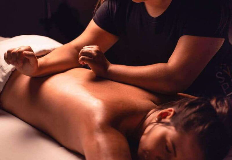 bali-lomi-lomi-massage-at-your-hotel-in-bali