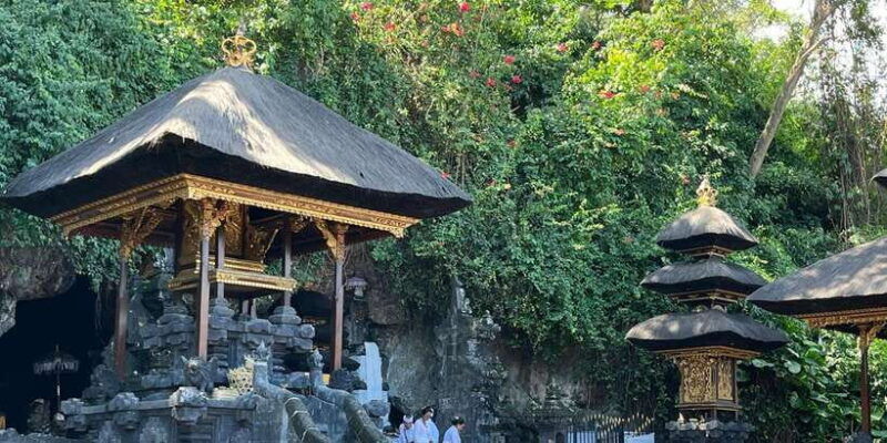 bali-sacred-temples-semarapura-heritage