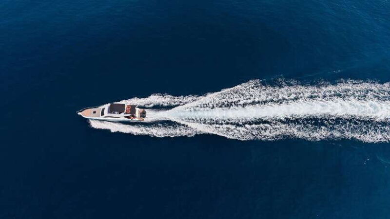 bali-snorkeling-manta-by-yacht-to-nusa-penida-lembongan