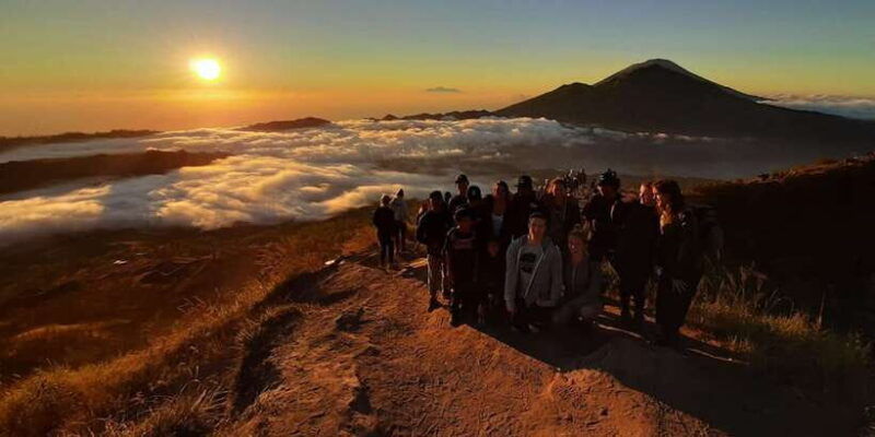 bali-sunrise-hike-at-mount-batur-with-bali-swing