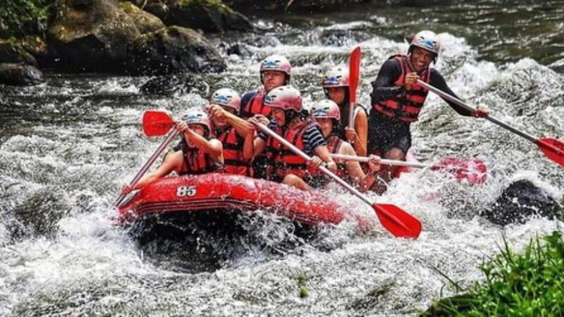 bali-telaga-waja-river-rafting-adventure-guide-tour-lunch