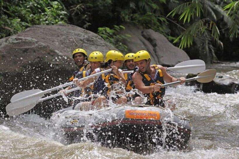 bali-telaga-waja-white-water-river-guided-rafting-lunch