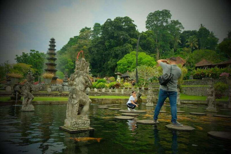 bali-traditional-villages-salt-farm-tirta-gangga-tour