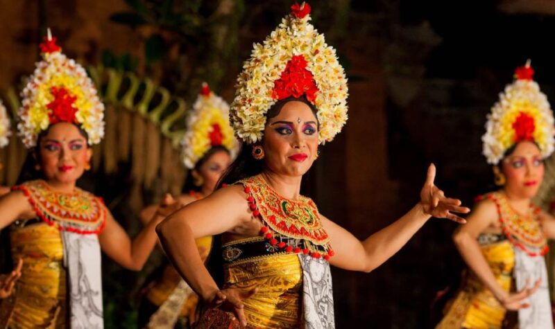 bali-ubud-palace-legong-dance-show-ticket