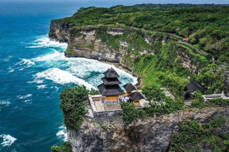 bali-waterbom-bali-and-uluwatu-temple-tour-with-kecak-dance