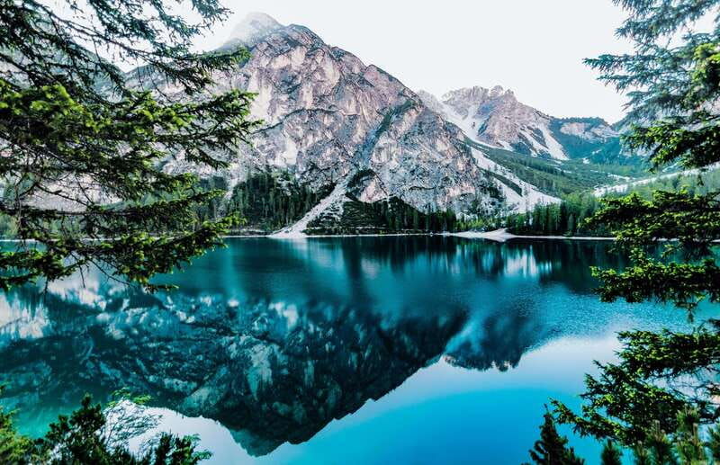 banff-canmore-moraine-lake-and-lake-louise-90-min-each