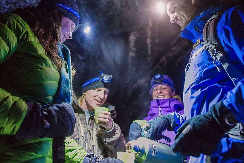 banff-johnston-canyon-evening-icewalk
