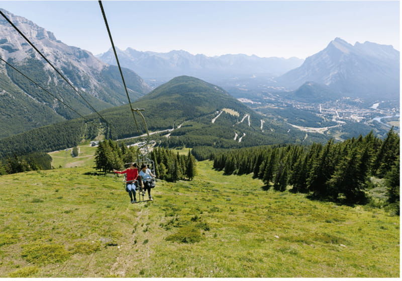 banff-sightseeing-chairlift-ride-high-above-banff