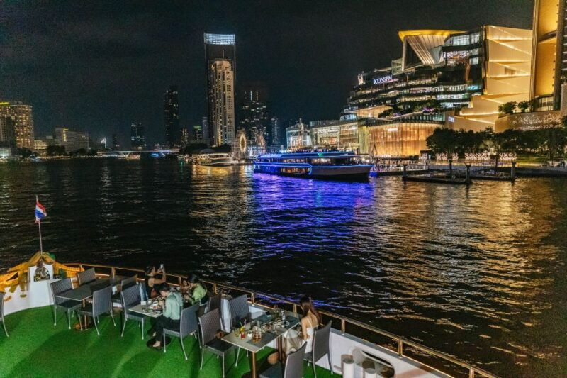 bangkok-alangka-luxury-buffet-dinner-cruise-with-live-music