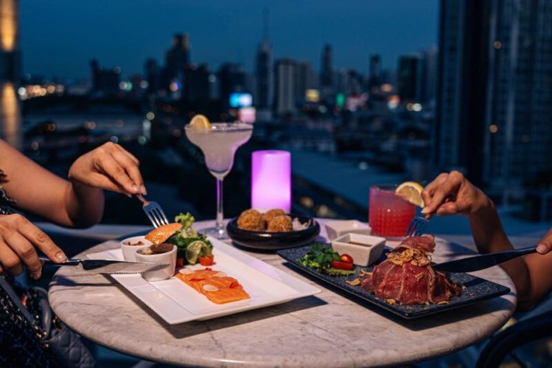bangkok-barracuda-rooftop-bar-akara-hotel
