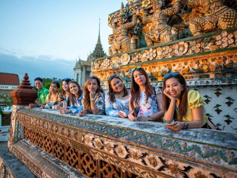 bangkok-grand-palace-and-wat-arun-guided-walking-tour