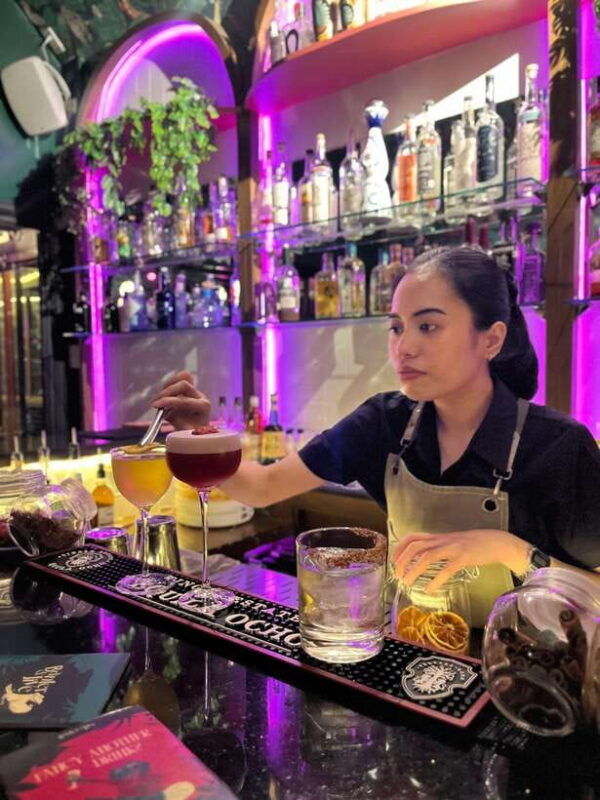 bar-hopping-at-makati-with-mari