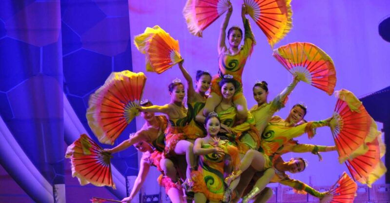 beijing-night-tour-with-acrobatics-show-pekingduck-dinner