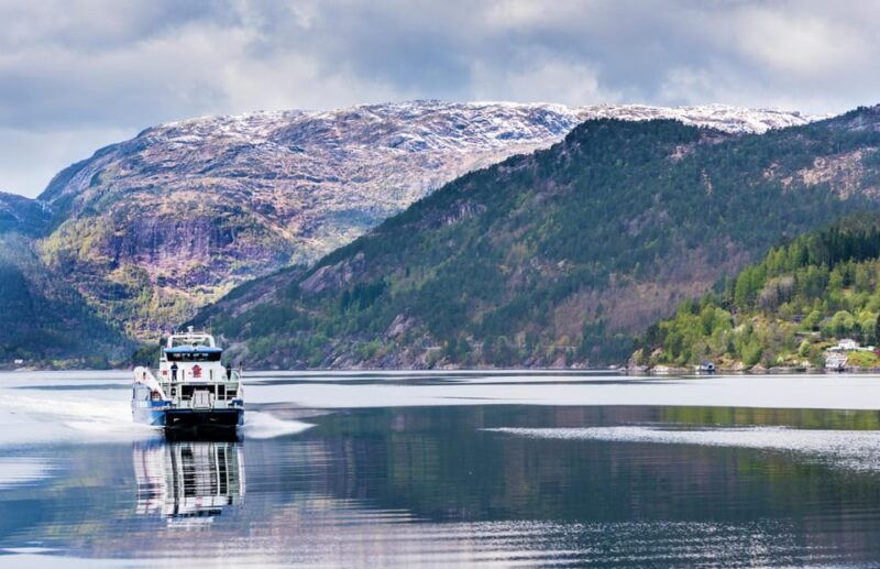 bergen-flam-railway-stegastein-view-point-and-fjord-cruise