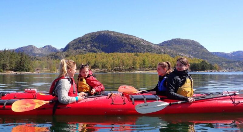 bergen-oygarden-islets-guided-kayaking-tour
