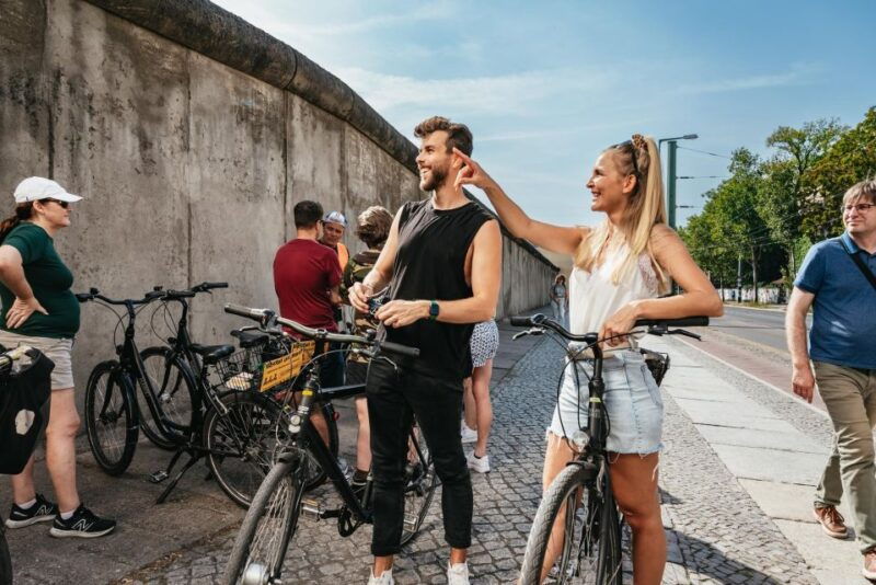 berlin-cold-war-era-history-guided-bike-tour
