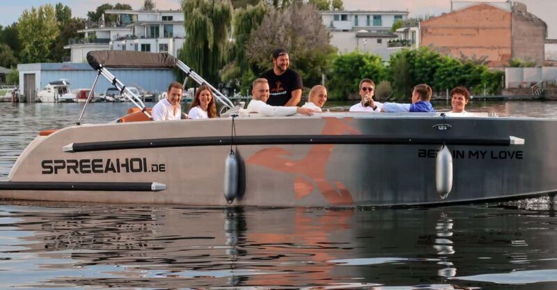 berlin-electric-boat-rental-for-self-driving-6-hrs