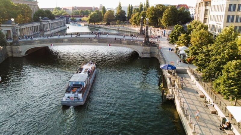 berlin-evening-sightseeing-river-cruise-on-the-spree