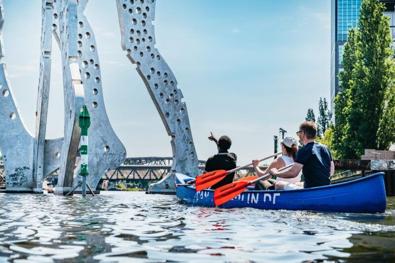 berlin-guided-tour-by-canoe