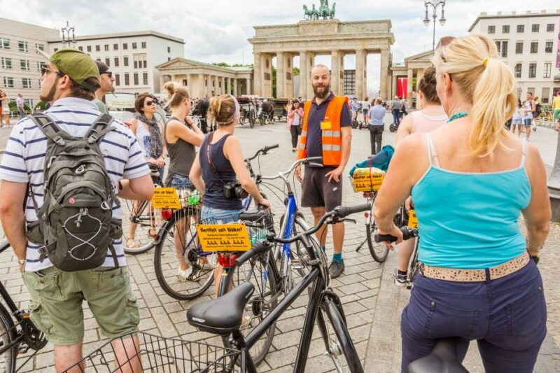 berlin-sights-and-highlights-bike-tour-with-a-local-guide