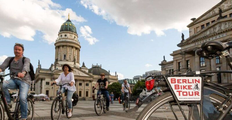 berlin-small-group-bike-tour-through-city-center