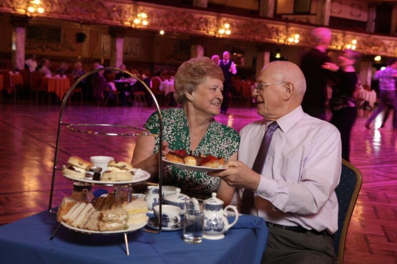 blackpool-afternoon-tea-at-blackpool-tower-ballroom