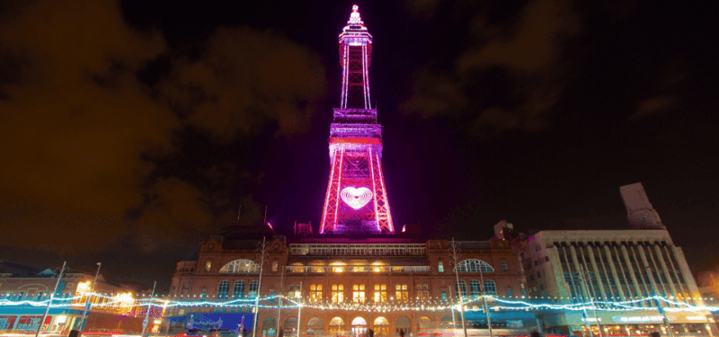 blackpool-christmas-lights-walking-tour-with-an-app