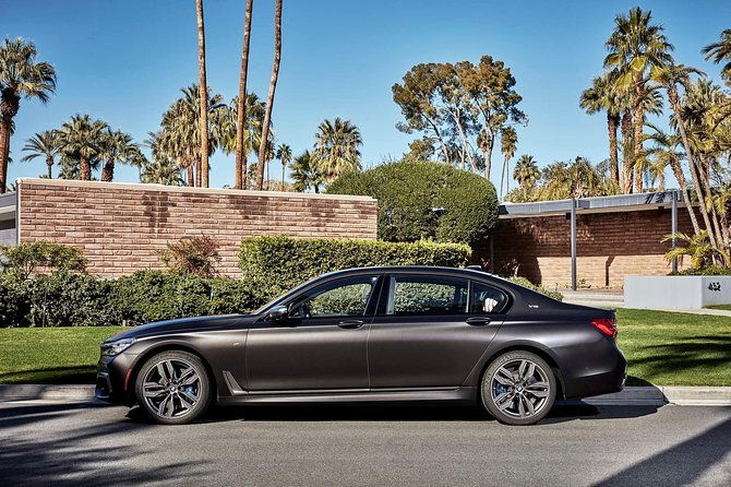 BMW Car Melbourne Airport To CBD - Who This Transfer Is Best For