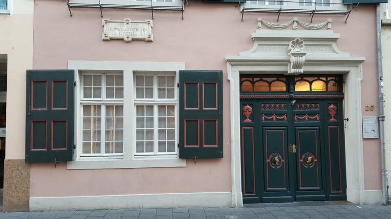 bonn-private-city-highlights-walking-tour