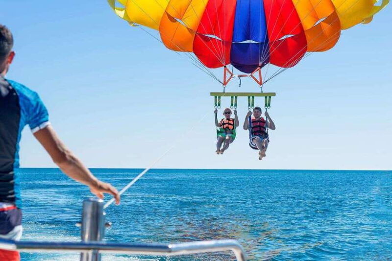 boracay-island-hopping-parasailing-sharedtour