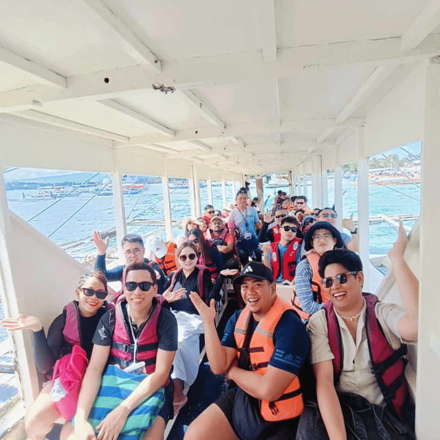 boracay-island-hopping-with-lunch-and-parasailing