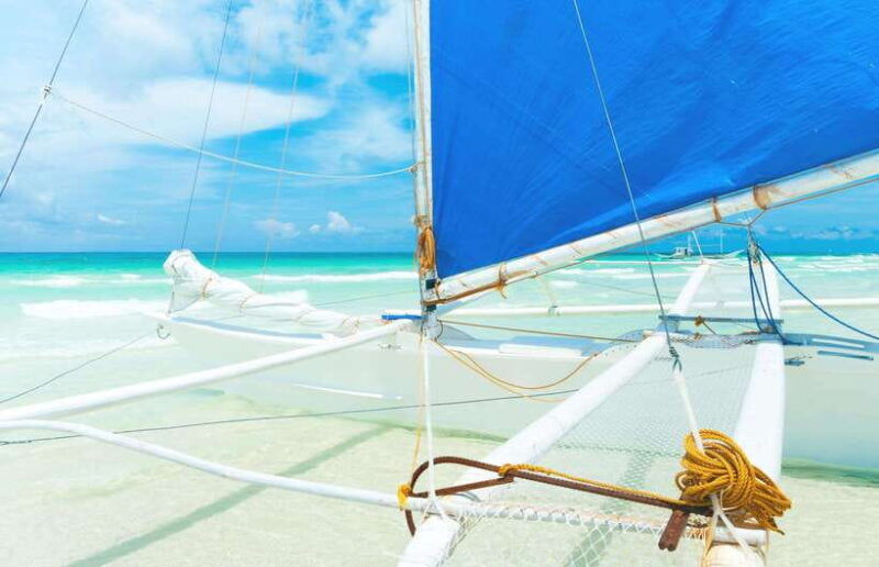 boracay-paraw-sailing-with-photos