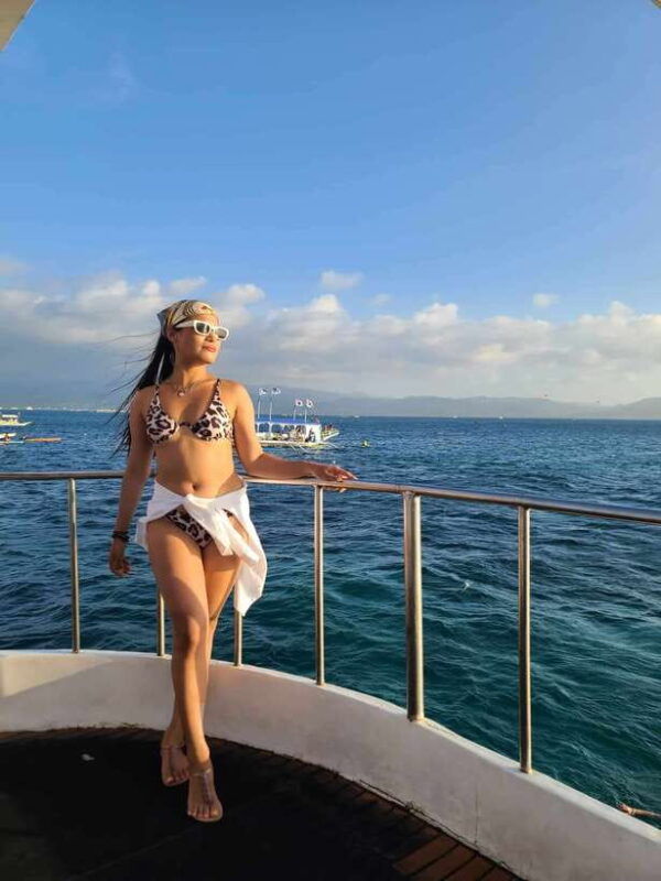 boracay-sunset-boat-party-experience