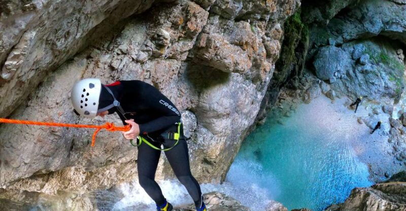 bovec-beginners-canyoning-guided-experience-in-fratarica