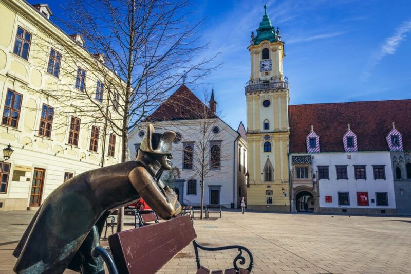 bratislava-old-town-private-walking-tour-with-danube-cruise
