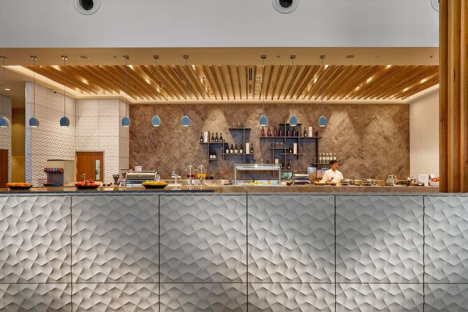 Brisbane Airport International Departure Plaza Premium Lounge - The Good, The Bad, and The Practical