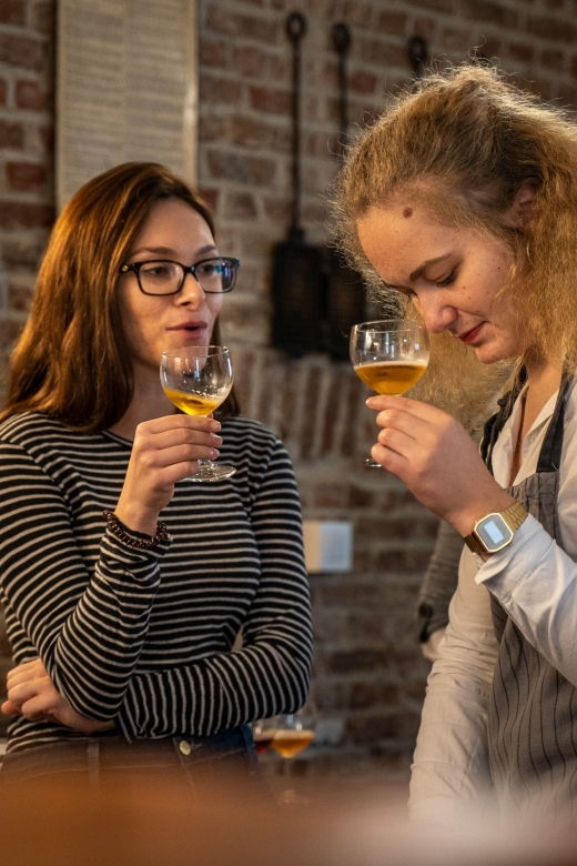 bruges-belgian-waffle-making-workshop-with-beer-tasting