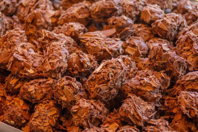 bruges-history-chocolate-and-beer-walking-tour