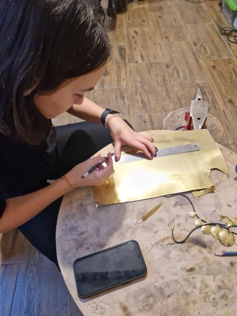 bucharest-real-roma-community-crafting-workshop