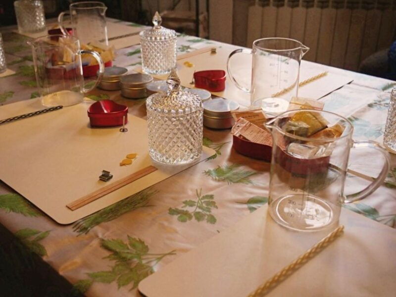 bucharest-soy-candle-pouring-workshop-in-city-center