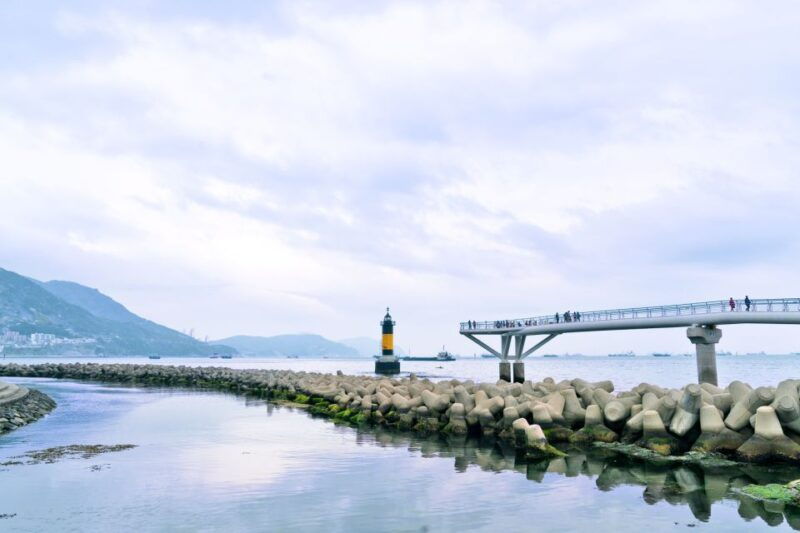 busan-day-trip-with-gamcheon-culture-village-and-sky-walk