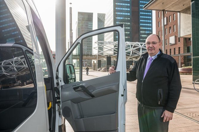 Cairns Airport (CNS) Arrival Transfer (CNS Airport to Cairns Hotels or Address) - The Experience in Detail