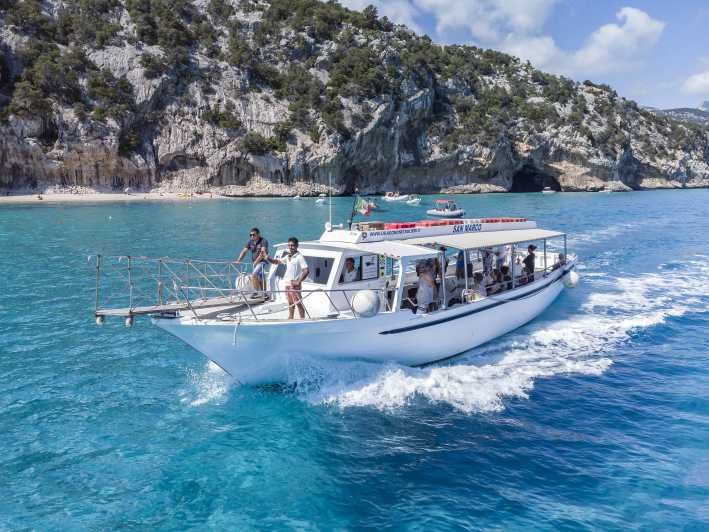 cala-gonone-gulf-of-orosei-boat-tour-with-aperitif